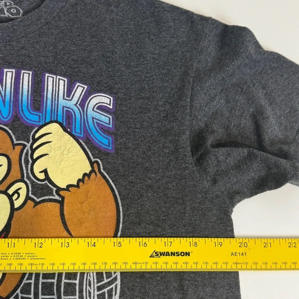 Nintendo It’s On Like Donkey Kong Short Sleeve T-shirt M